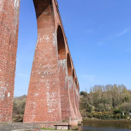 度假居 No 18 Riverside Walk Kingfisher