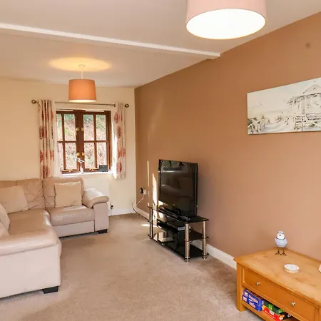 No 18 Riverside Walk Kingfisher *