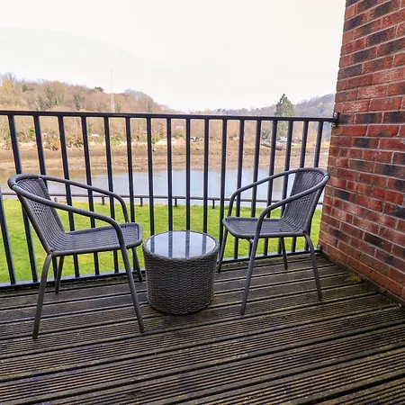 度假居 No 18 Riverside Walk Kingfisher *