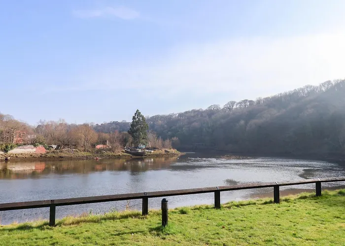 No 18 Riverside Walk Kingfisher *