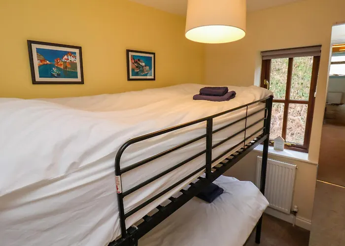 No 18 Riverside Walk Kingfisher Whitby