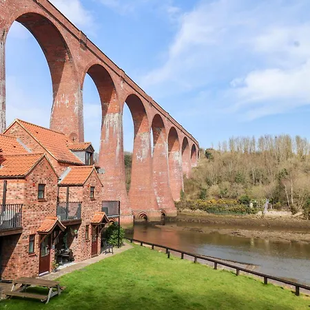 No 18 Riverside Walk Kingfisher Tatil Evi