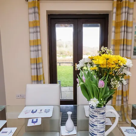 No 18 Riverside Walk Kingfisher Tatil Evi *